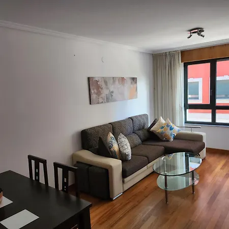 アパート Credencial Avda Becerrea *